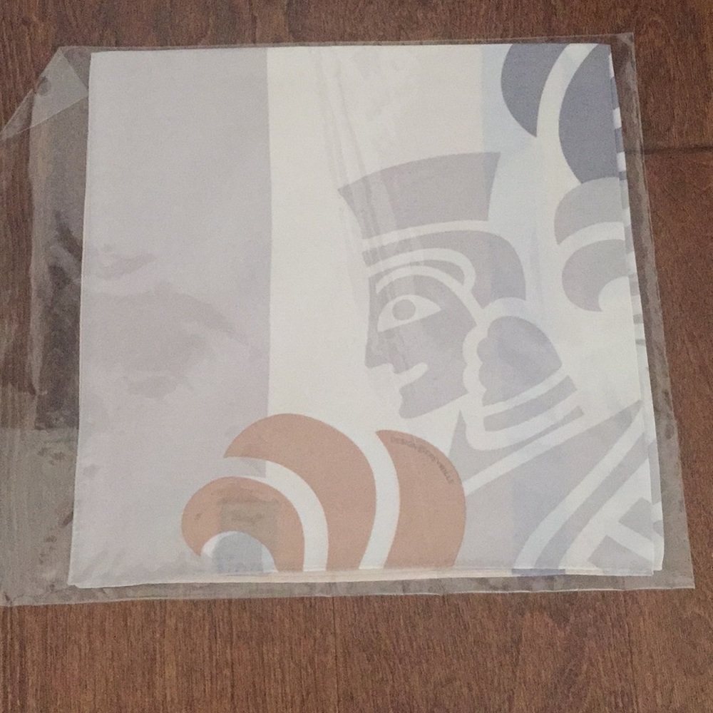 Frey Wille square versatile gavroche 100% silk